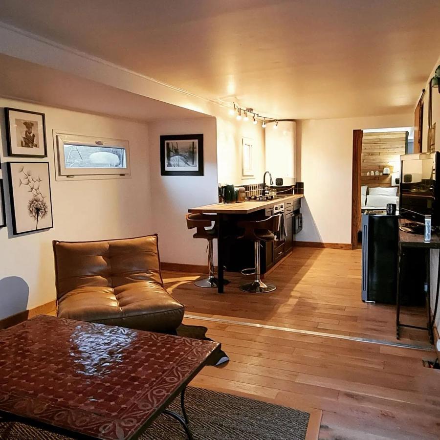 Hotel Le monde d'Echozellia à Saint-Germain-des-Champs Extérieur photo